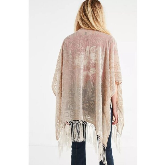 Urban Outfitters Echo burnout Beige Kimono - Picture 4 of 10
